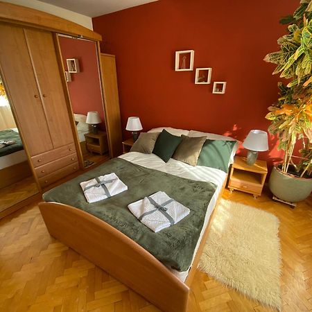 Vila Przytulny Dom Pod Jabloniami Przy Targach Kielce Exteriér fotografie