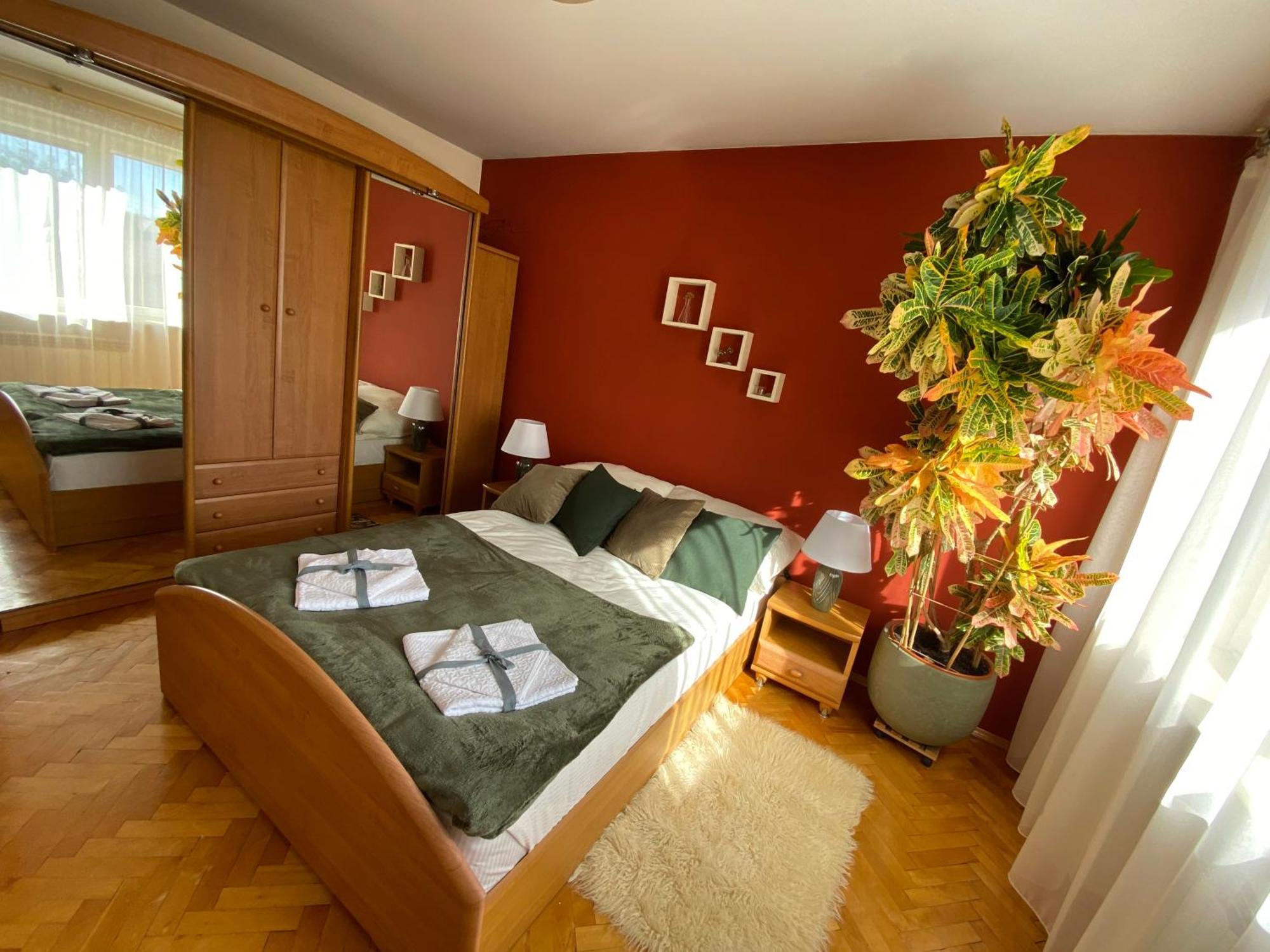 Vila Przytulny Dom Pod Jabloniami Przy Targach Kielce Exteriér fotografie